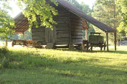 old log cabins close in to nashville tn